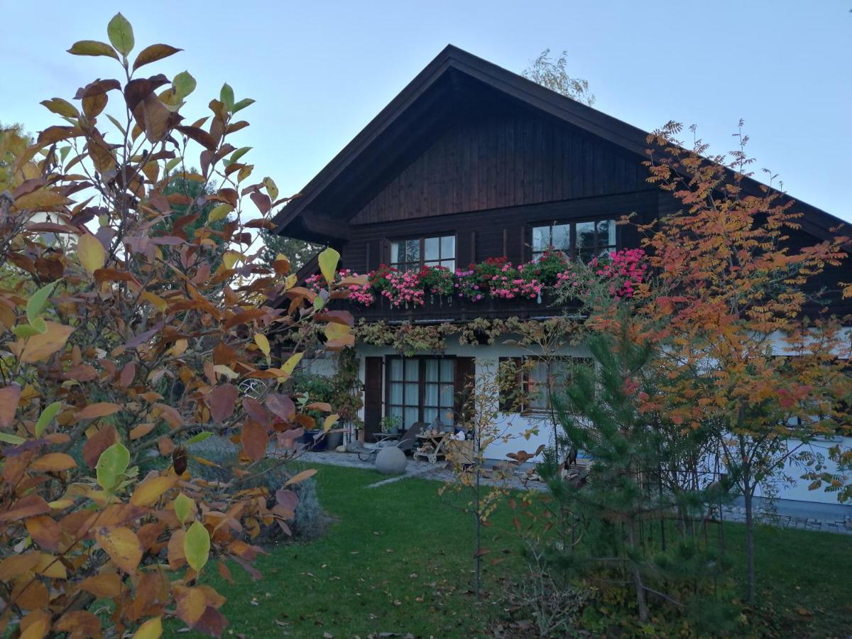 Apartment Haus Merlin Am Boeckelsberg Weimar  Buitenkant foto