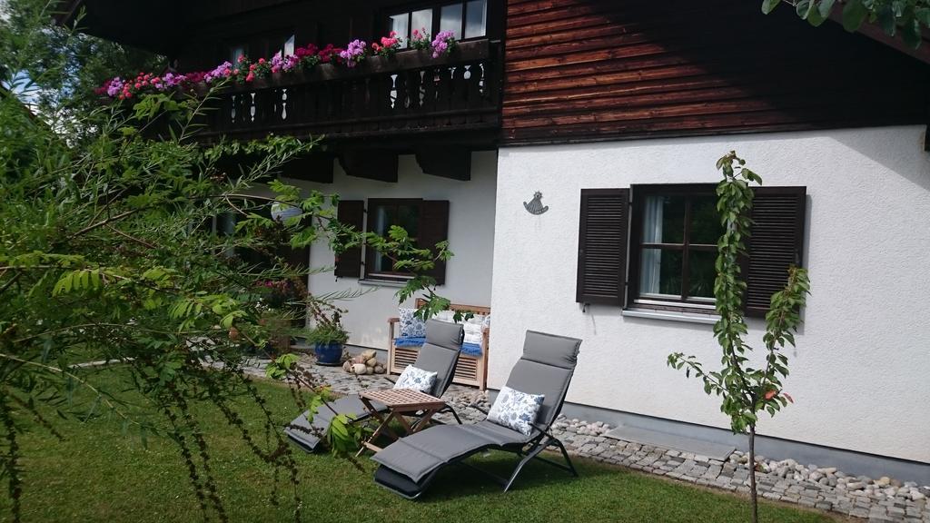 Apartment Haus Merlin Am Boeckelsberg Weimar  Buitenkant foto