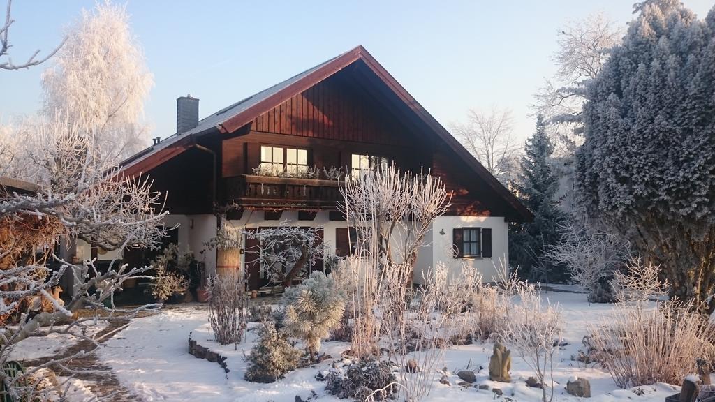 Apartment Haus Merlin Am Boeckelsberg Weimar  Buitenkant foto