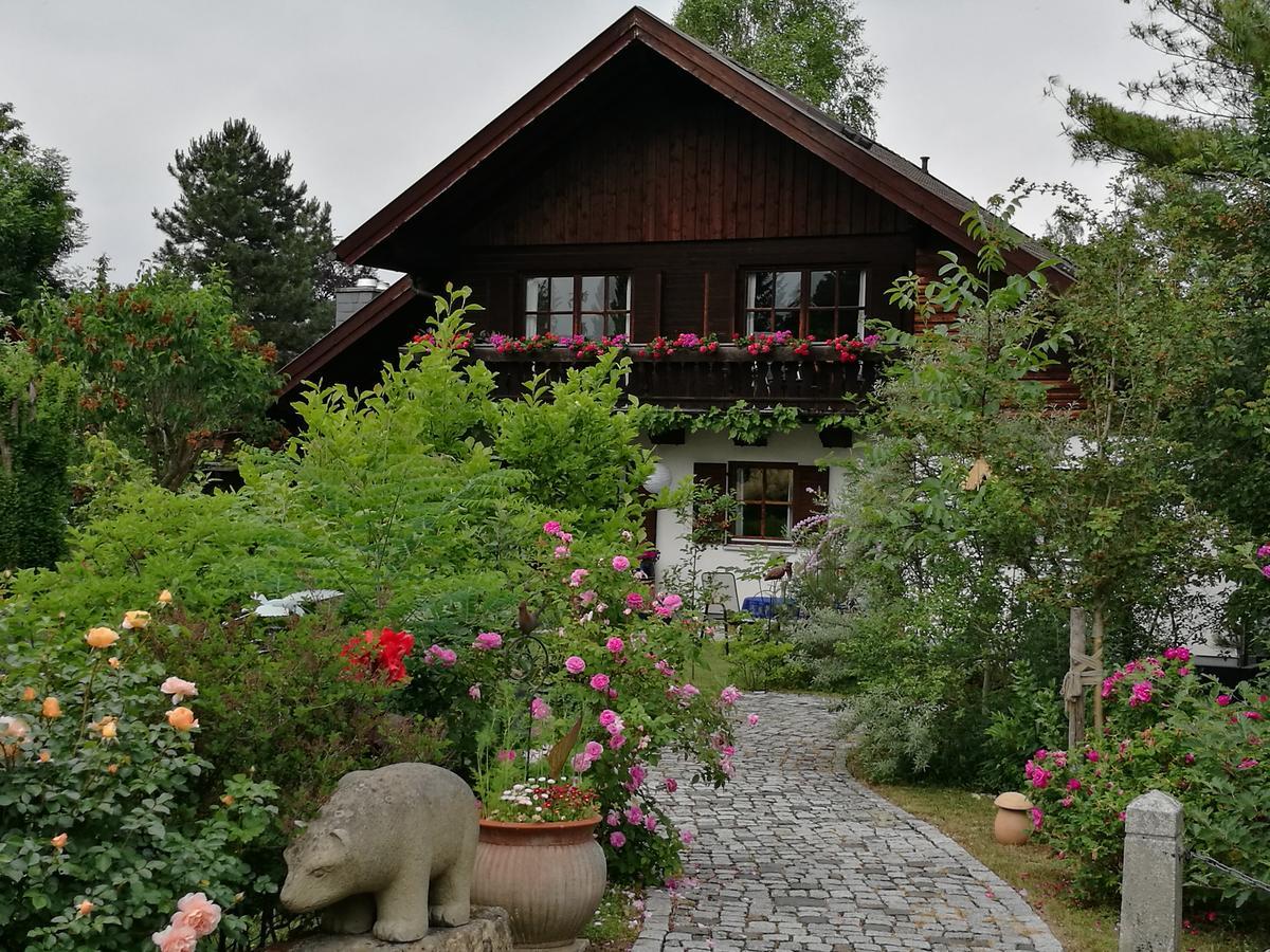 Apartment Haus Merlin Am Boeckelsberg Weimar  Buitenkant foto