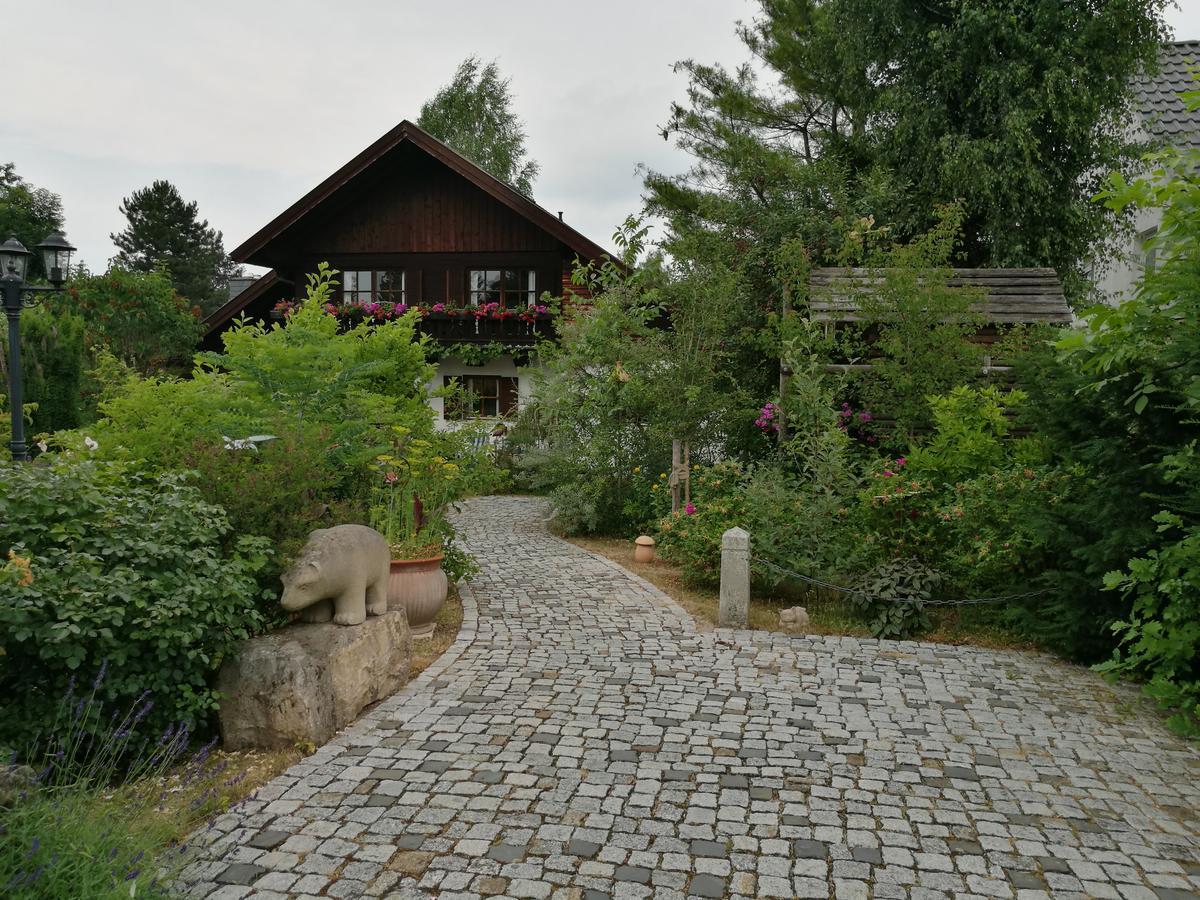 Apartment Haus Merlin Am Boeckelsberg Weimar  Buitenkant foto